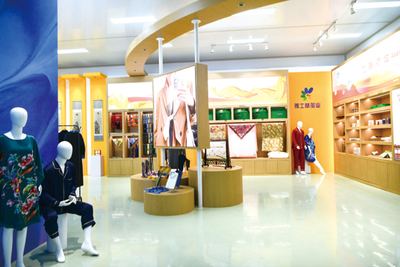 工廠智能化養(yǎng)蠶記 當(dāng)傳統(tǒng)產(chǎn)業(yè)邂逅現(xiàn)代旅游，看“雙五”工程如何激發(fā)新活力